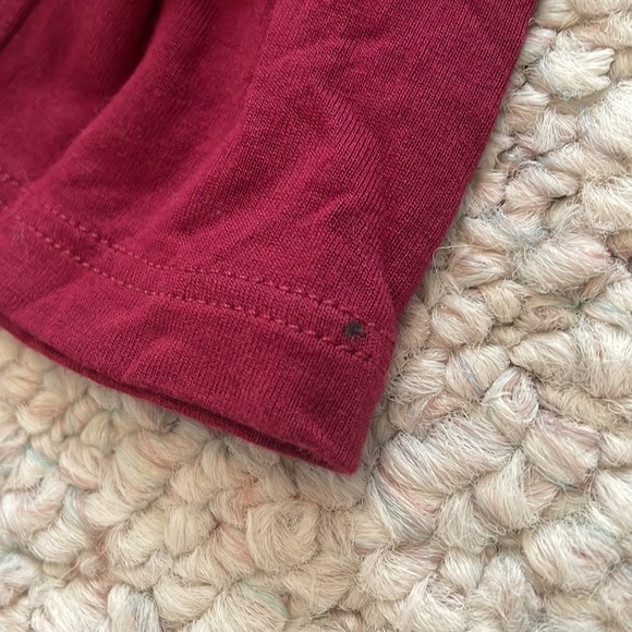 🎉 Old Navy red long sleeve peplum blouse top - Picture 8 of 8